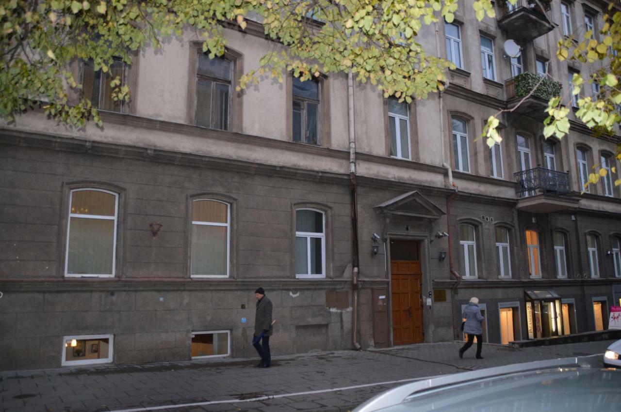 Apartment Go To